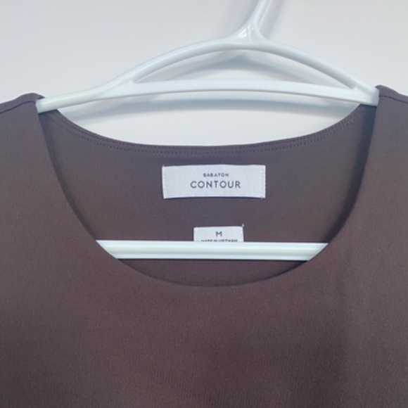 Aritzia Babaton Contour Tshirt Bodysuit Rich Macha Brown - Medium - Picture 4 of 4
